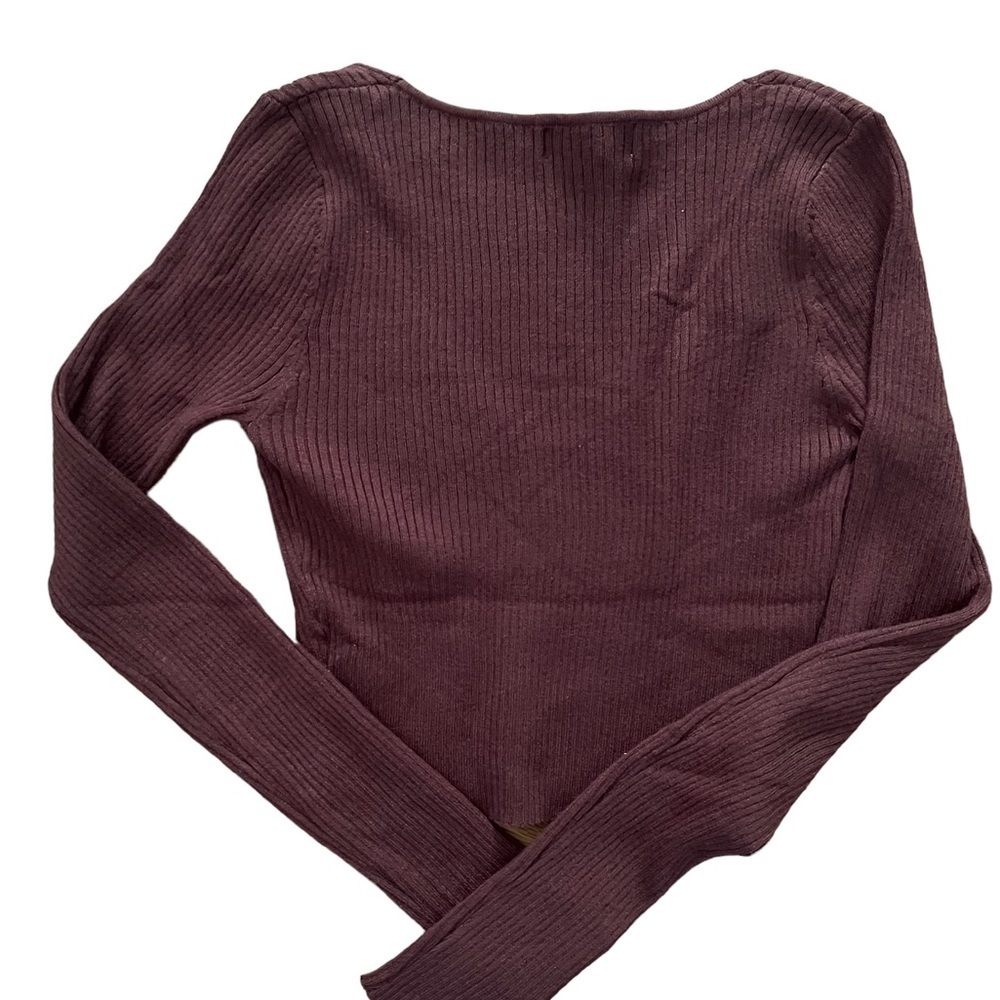 Long sleeve V-Neck Ribbed Top - Picture 2 of 2
